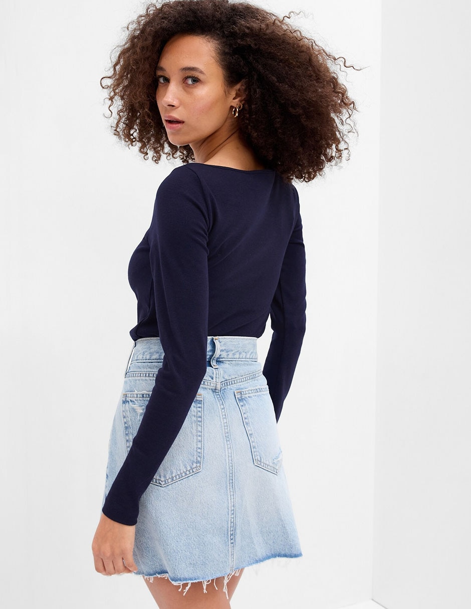 Playera manga larga cuello ojal mujer