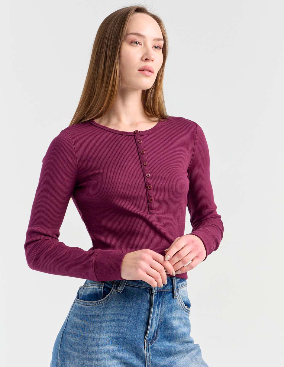 Playera manga larga cuello con botón mujer 1
