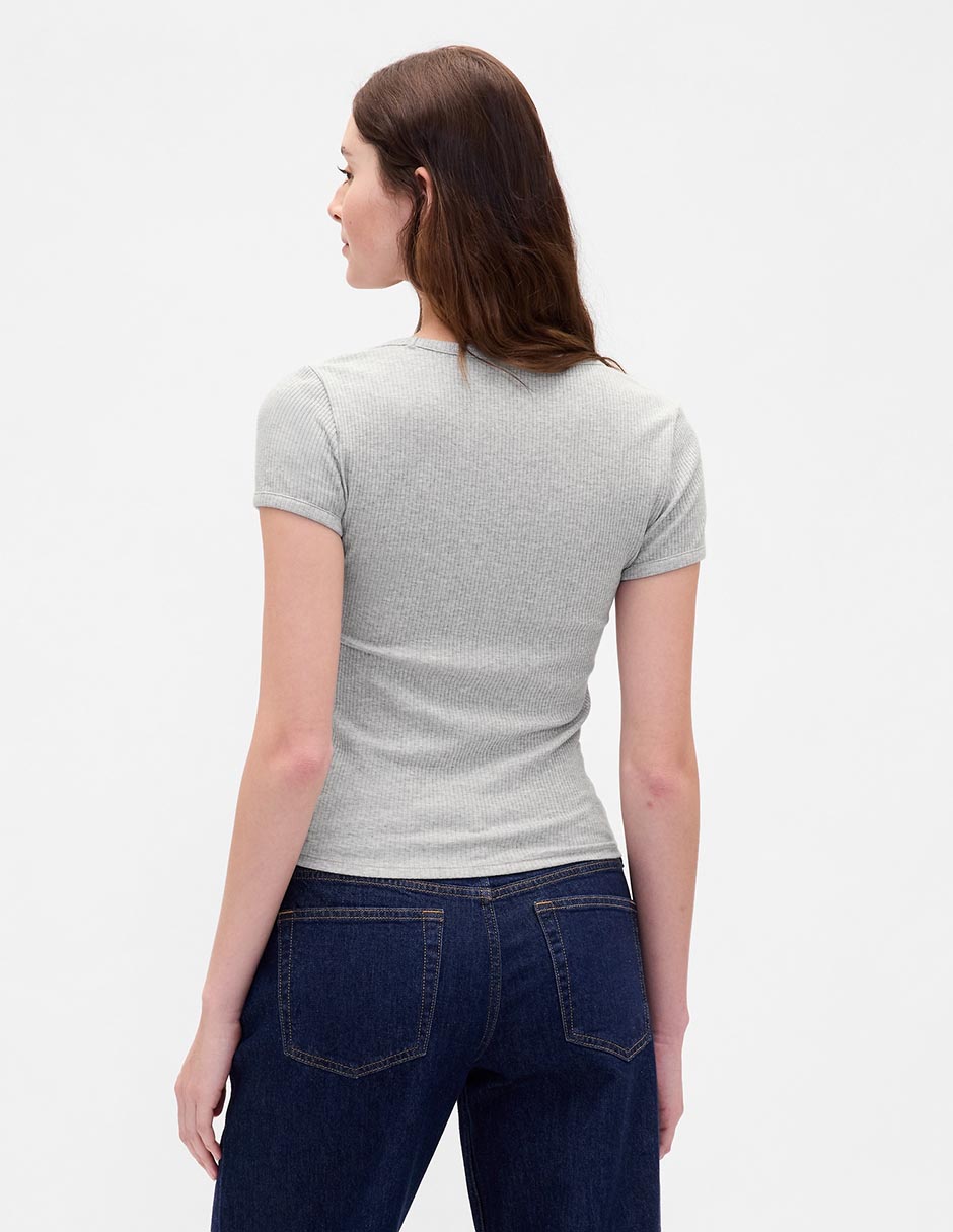 Playera manga corta cuello redondo para mujer 3