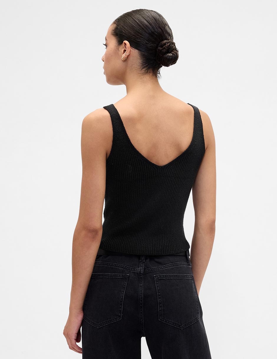 Playera cuello V para mujer