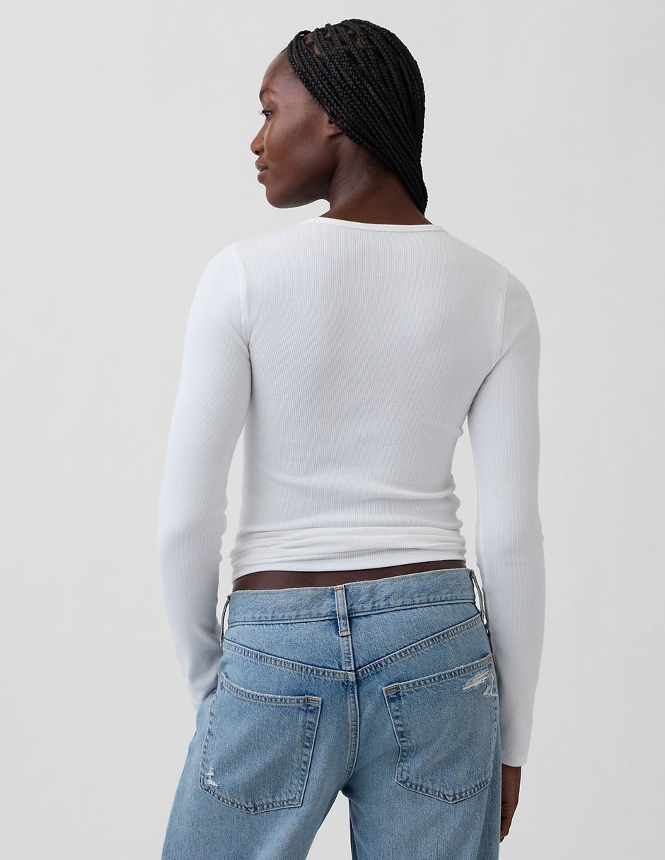 Playera manga larga cuello redondo para mujer