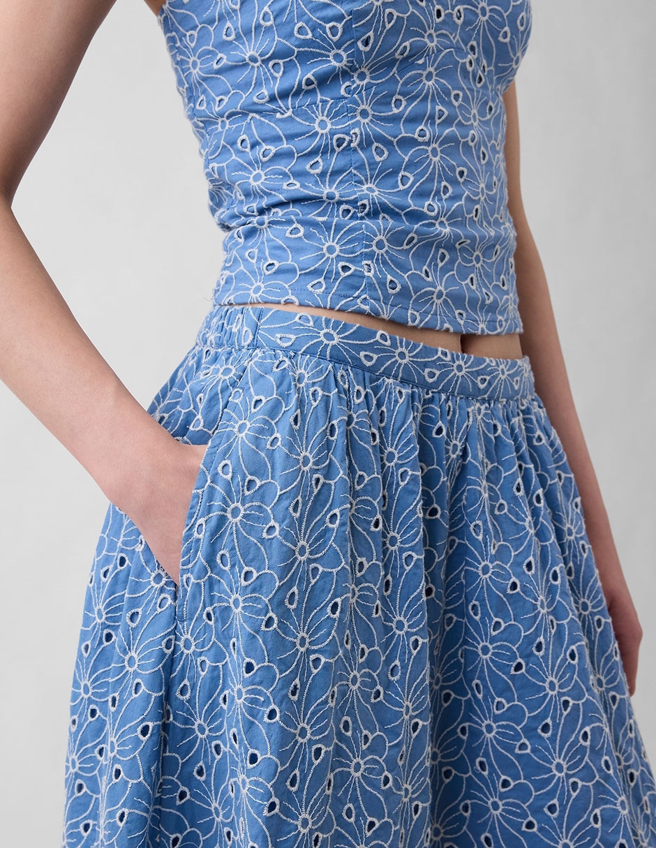 Falda crop a la cintura