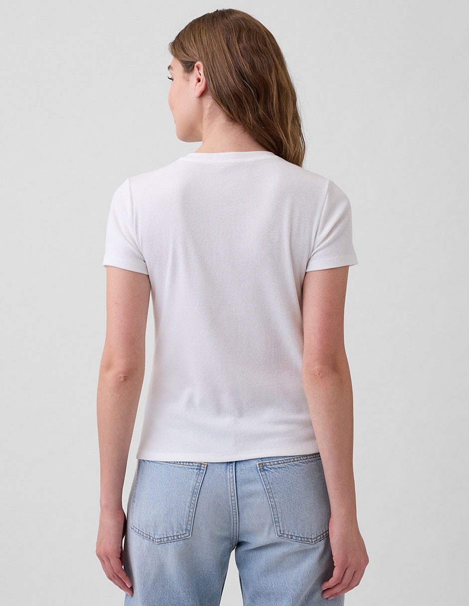 Playera manga corta cuello con botón para mujer 6