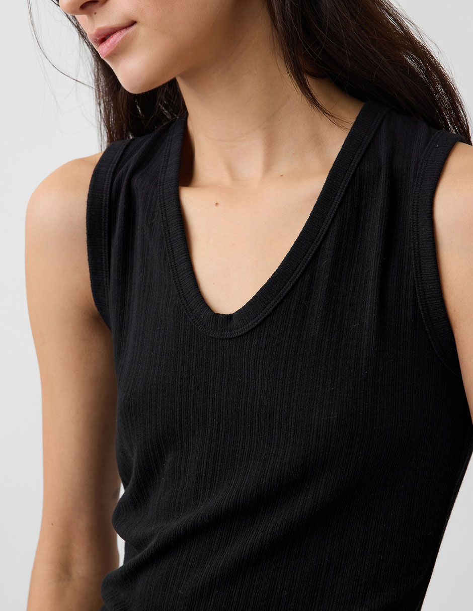 Playera cuello redondo para mujer 4