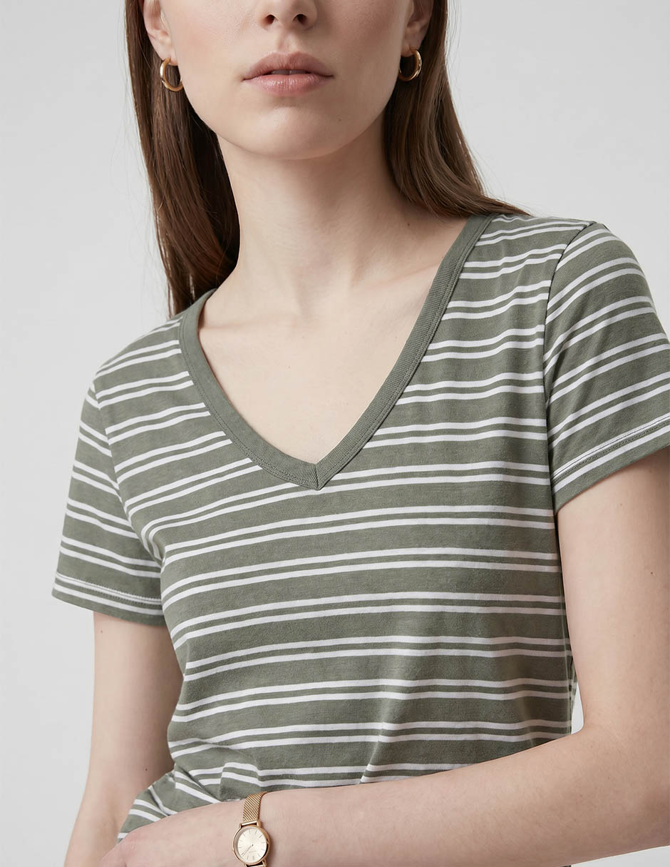 Playera manga corta cuello v para mujer