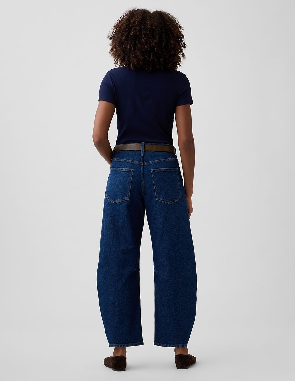 Jeans relaxed barrel para mujer 4