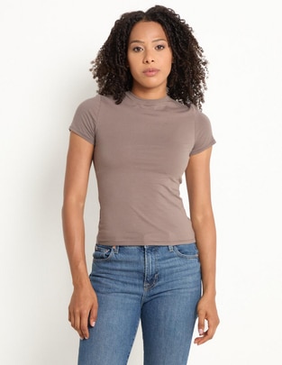 Playera manga corta cuello redondo para mujer Playera manga corta cuello redondo para mujer
