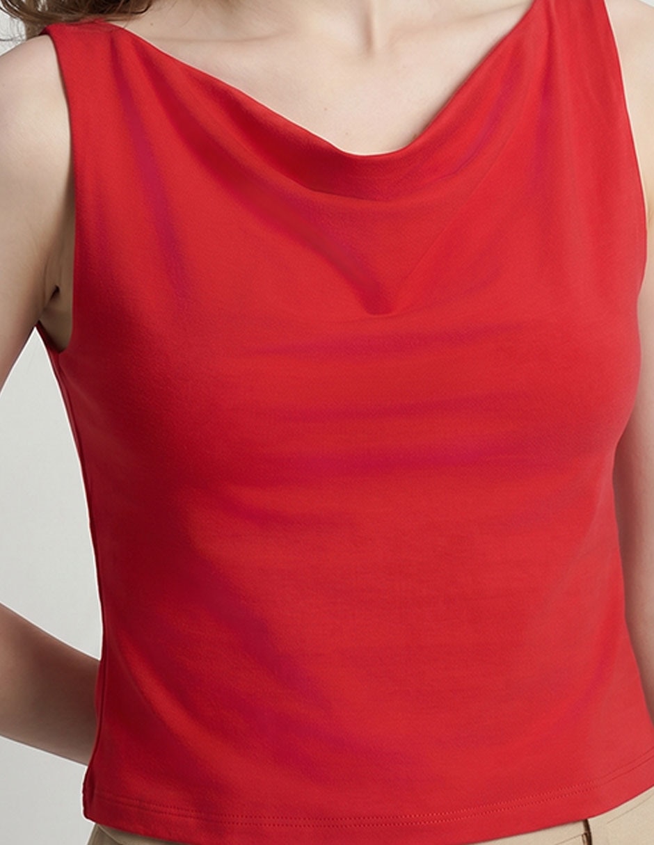 Playera cuello ojal para mujer