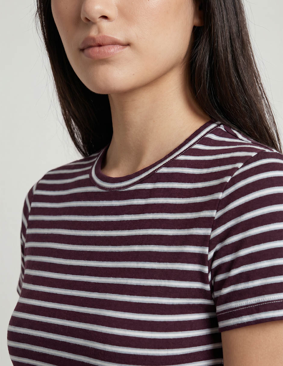 Playera manga corta cuello redondo para mujer 3