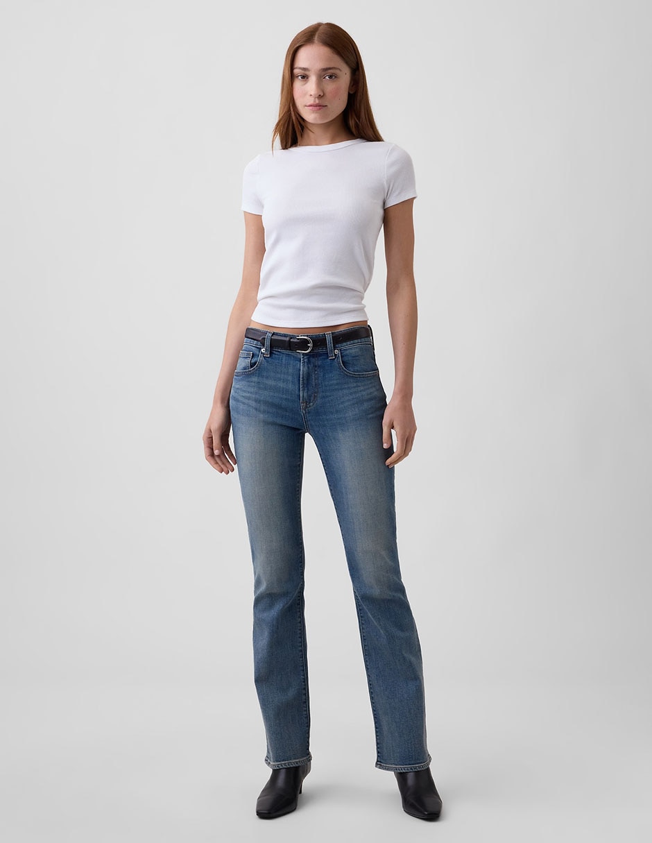 Jeans amplio corte media cintura para mujer Jeans amplio corte media cintura para mujer