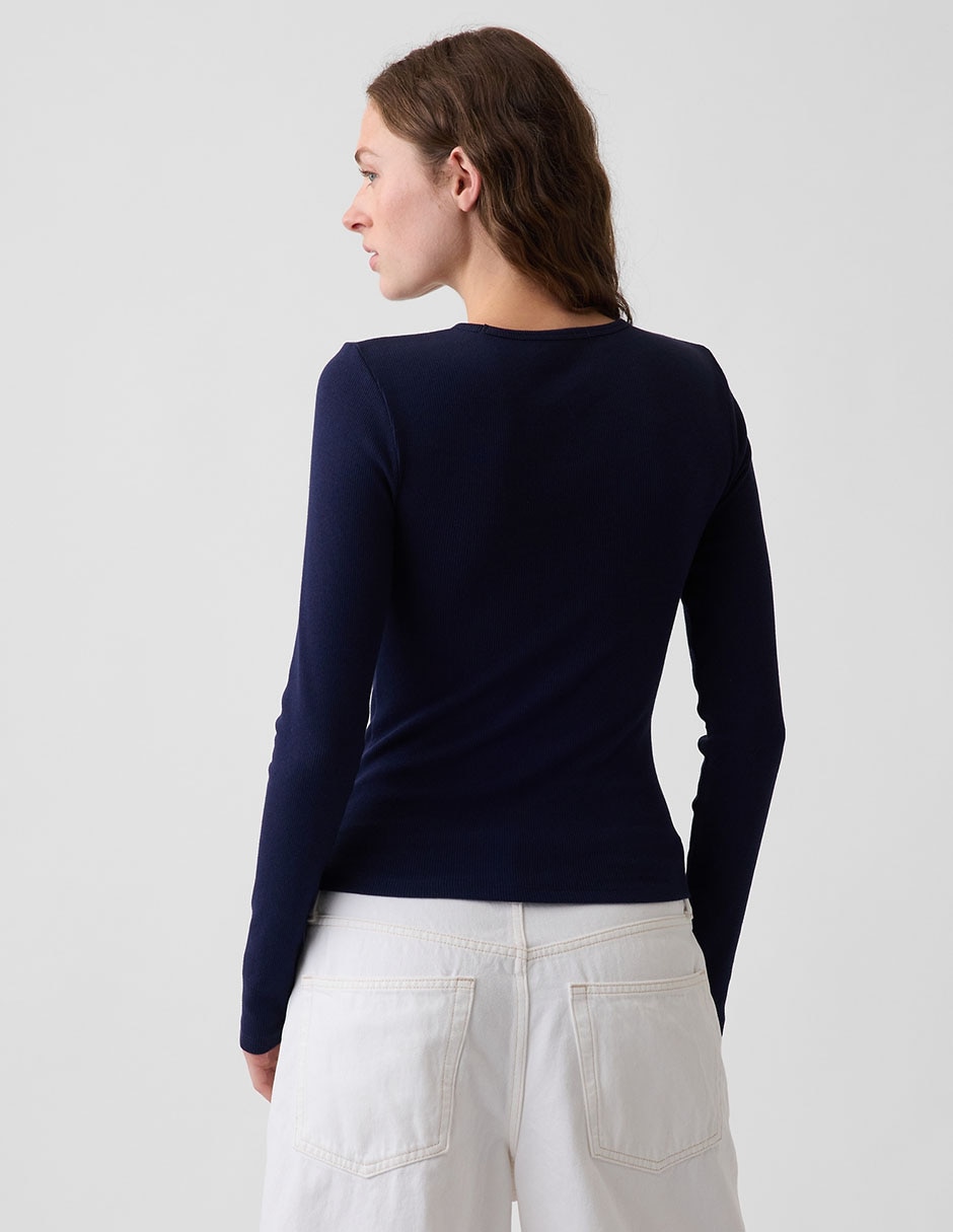 Playera manga larga cuello redondo para mujer 4